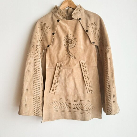 Vintage Suede beige Hand Tooled Short Boho Cape w pockets S - Picture 1 of 11